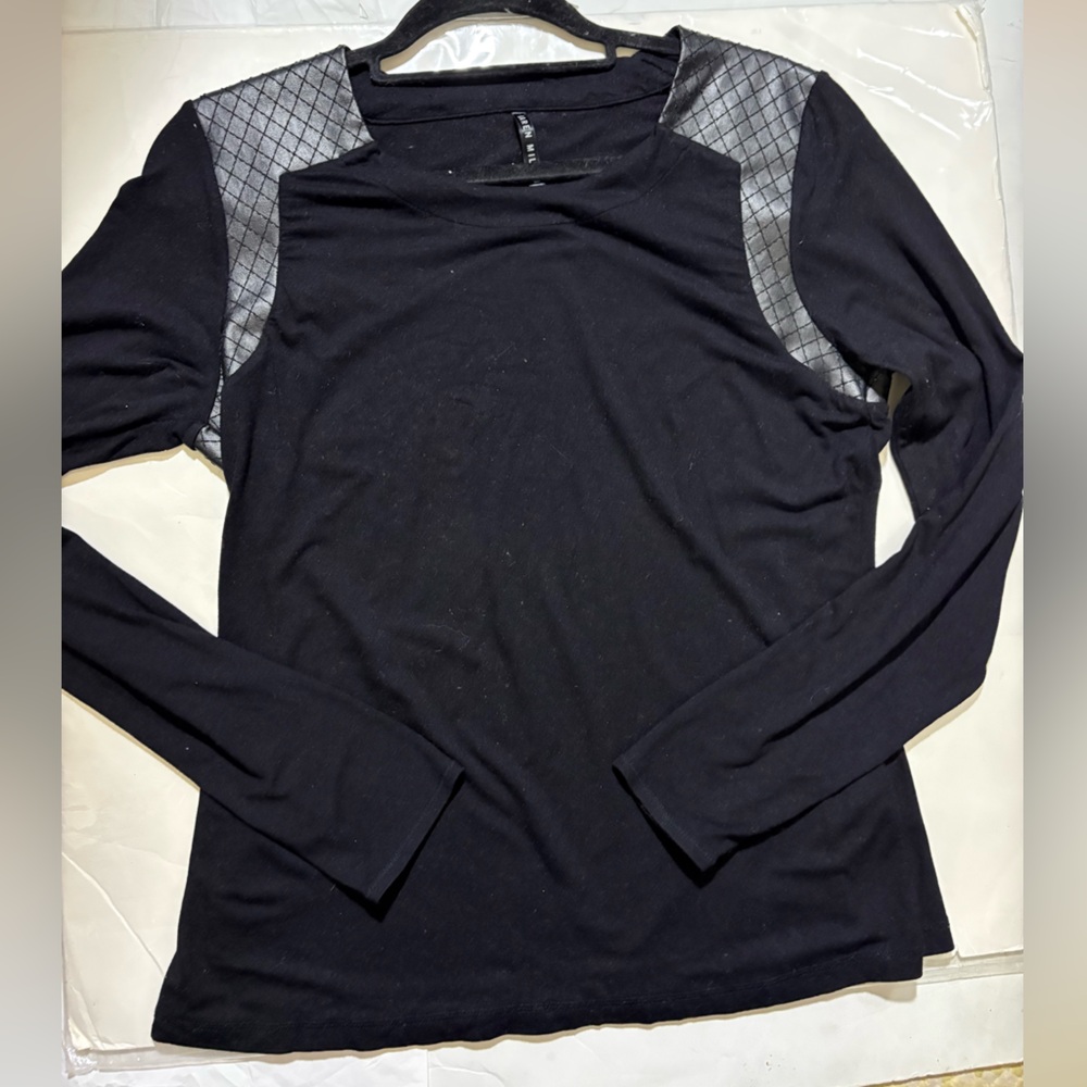 Karen Millen Black and pleather Long Sleeve Top